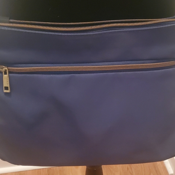 Travelon Crossbody/Shoulder Bag - Picture 6 of 6